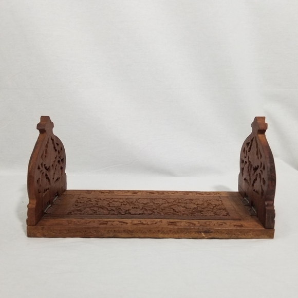 Vintage Other - Vintage wood engraved book holder